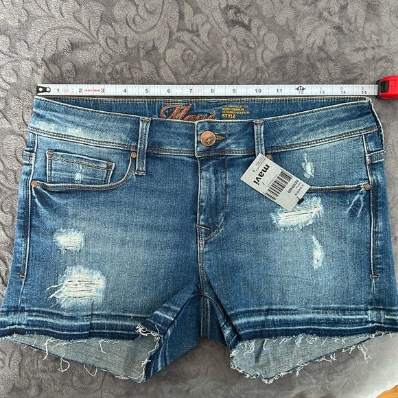 2 pair of pants and 1 shorts MAVI Set NWT jeans, joggers and shorts - Picture 11 of 15